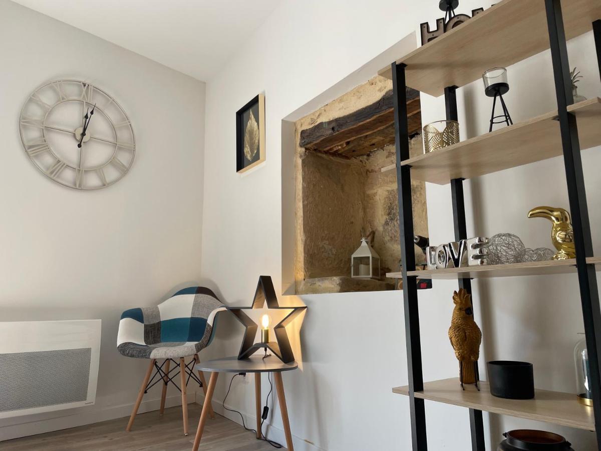 Au Charme De Apartment